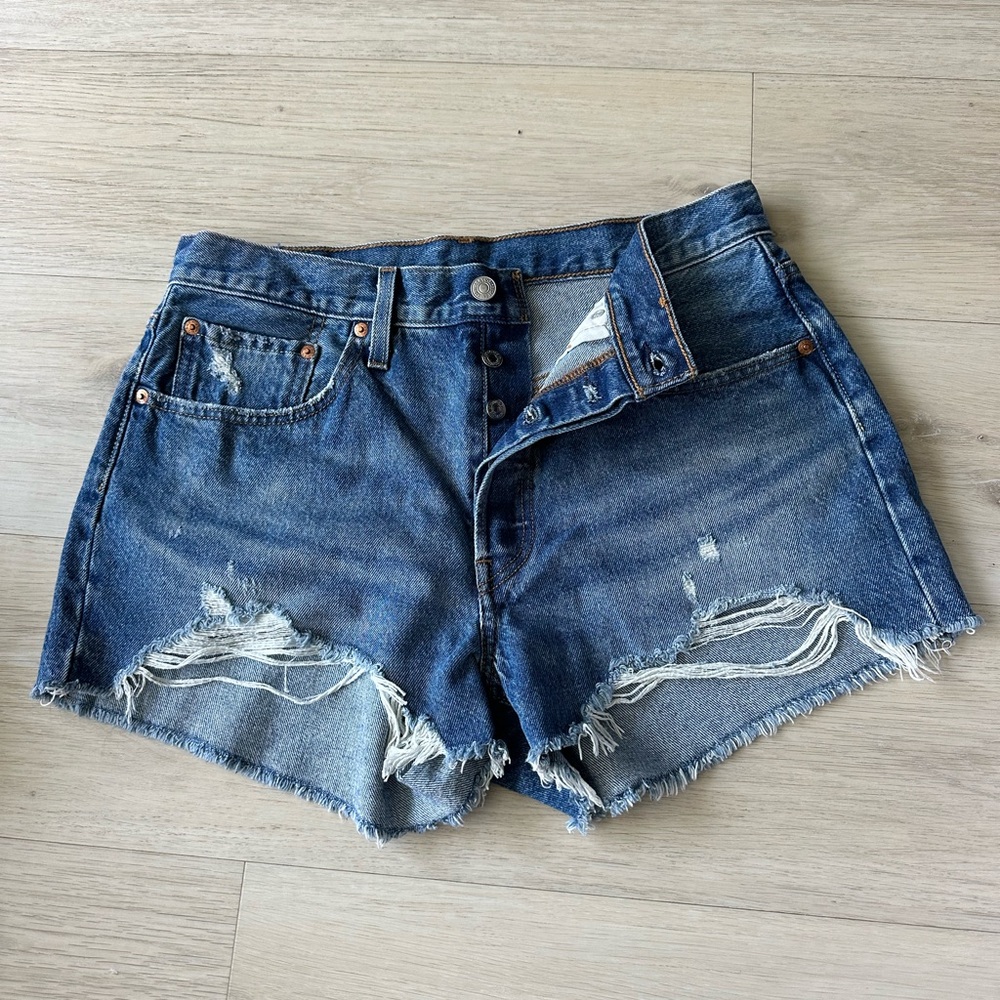 Levi’s premium 501 original shorts in Athens mid-short
